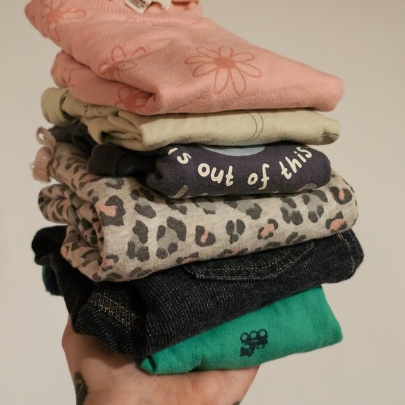 6 Piece Toddler Clothing Lot 18-24 Months - Picture 1 of 16